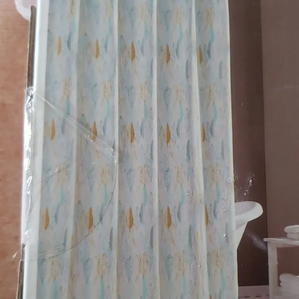 Leaf Pattern Shower Curtain No 918 Ciara 70″W × 72″L Polyester Home Décor New‎